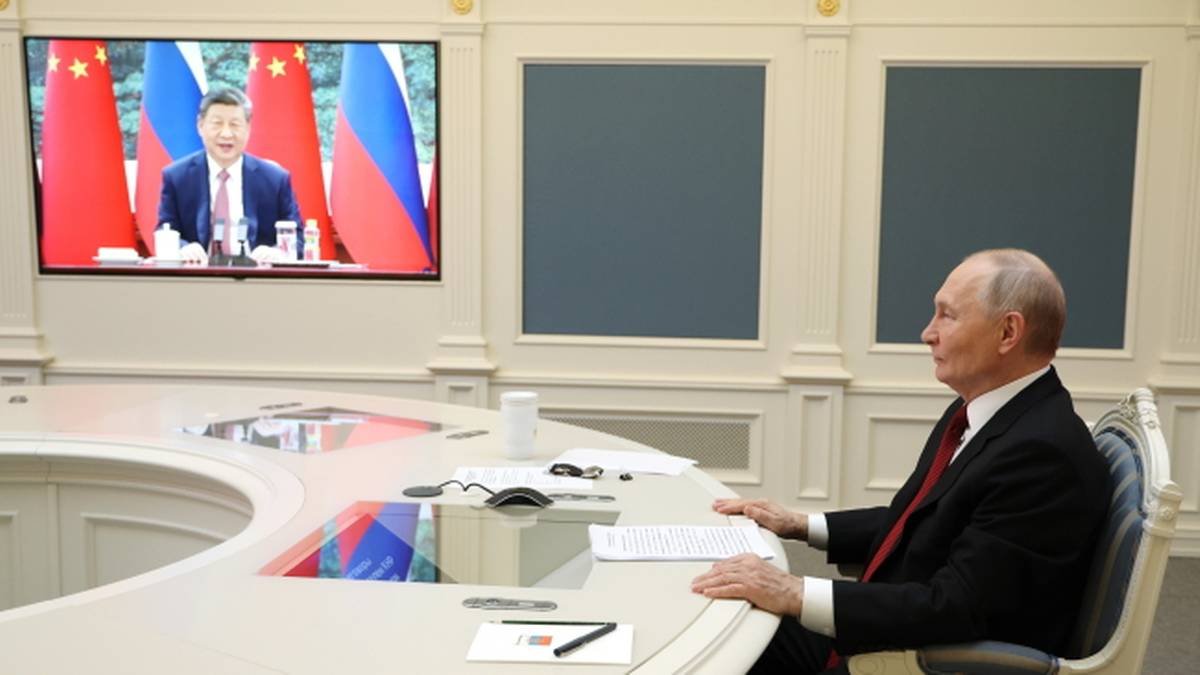 Przywódca Chin rozmawiał z Putinem. "Musimy bronić systemu"