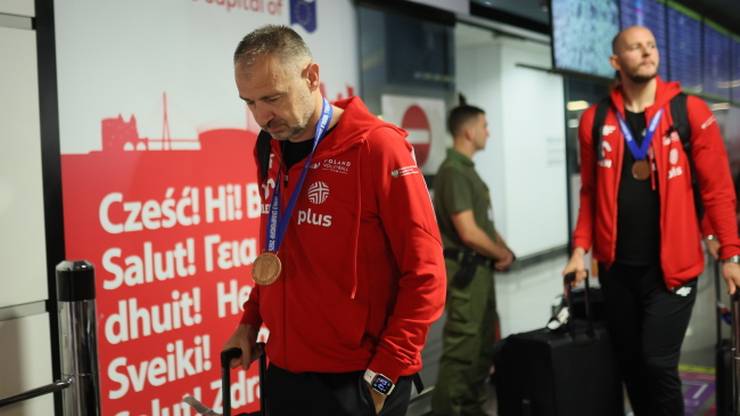 Polscy siatkarze wrócili z Filipin. Zostali przywitani na lotnisku