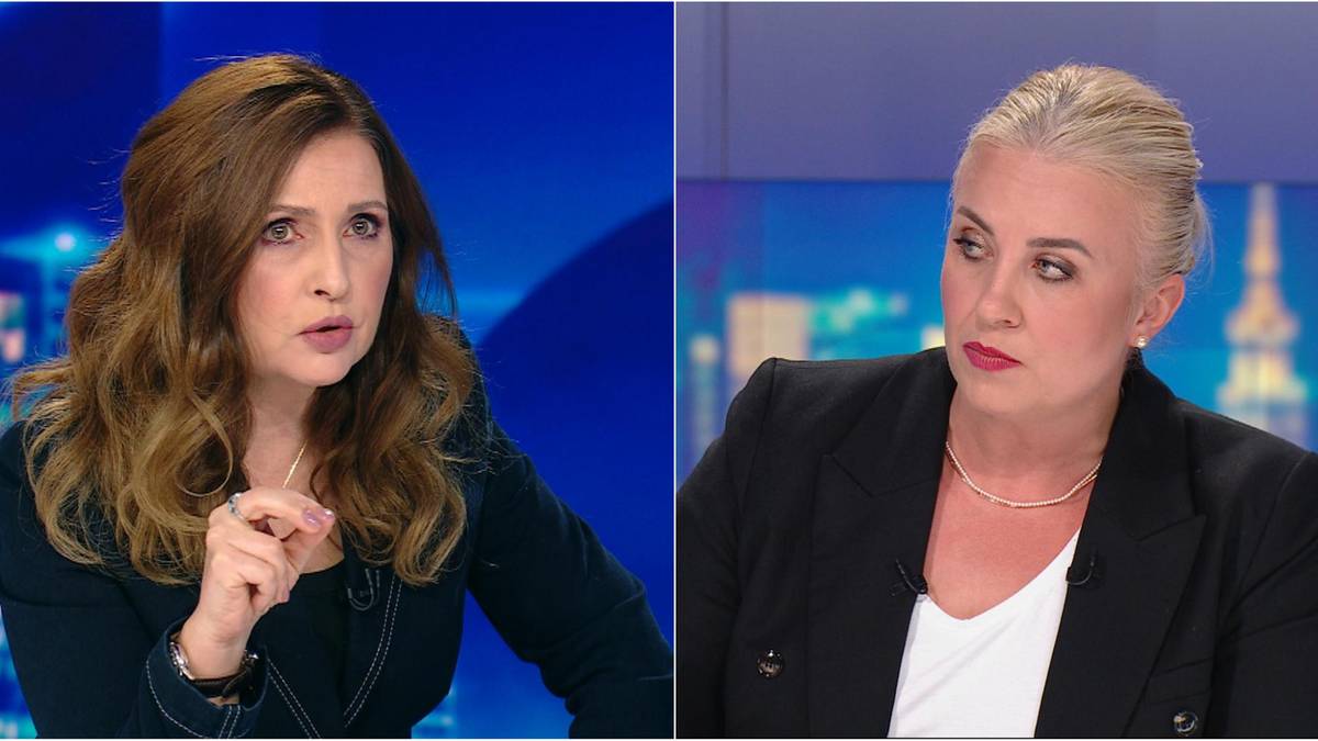 Dwie kobiety, polityczki, uczestniczące w dyskusji w studiu telewizyjnym.