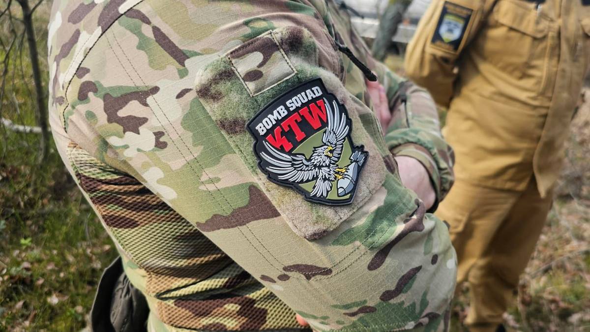 Szczątki drona w woj. opolskim. Trwa akcja służb