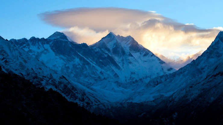 Txikon atakuje Everest. 38 lat temu szczyt zdobyli Cichy i Wielicki