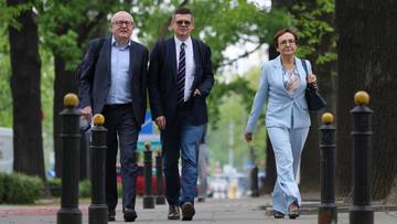 Sędziowie przyszli pod budynek TK. "Będziemy starali się objąć nasz urząd”