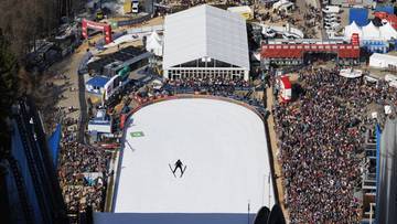 Niedzielny konkurs w Bad Mitterndorf. Piątka Polaków wystartuje w kwalifikacjach