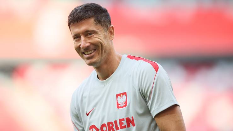 Atak: Robert Lewandowski (Polska)