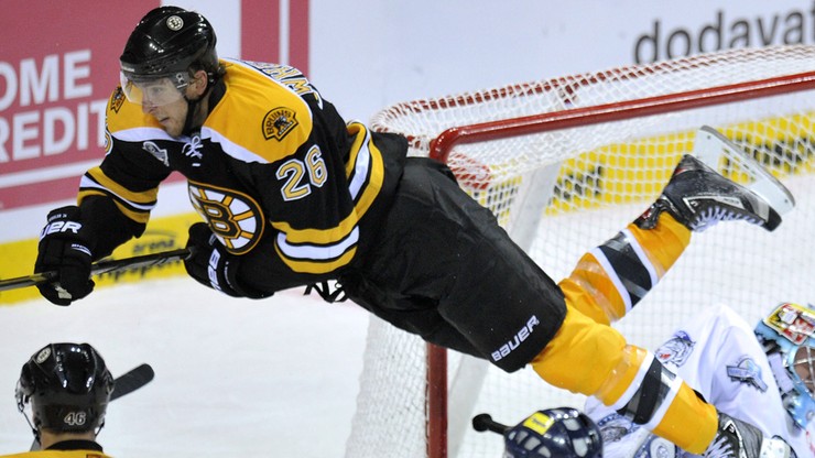 NHL: Boston Bruins pokonali Philadelphia Flyers. Dogrywka i hat-trick Davida Pastrnaka