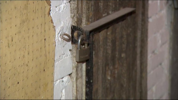 Uwolniono 14-latkę więzioną w piwnicy w Suwałkach