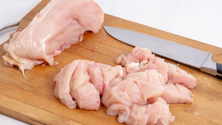 Bułgarzy wstrzymali sprzedaż 32 ton mięsa z Polski. Było zakażone groźną bakterią