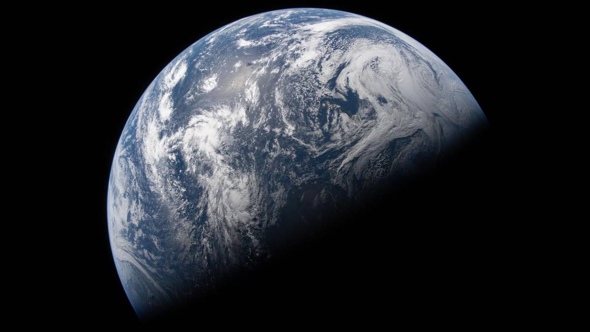 Ogromna asteroida mknie w kierunku Ziemi. Naukowcy uspokajają