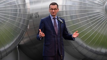 Morawiecki o płacy minimalnej: pracownik nie może być traktowany wyłącznie jako koszt