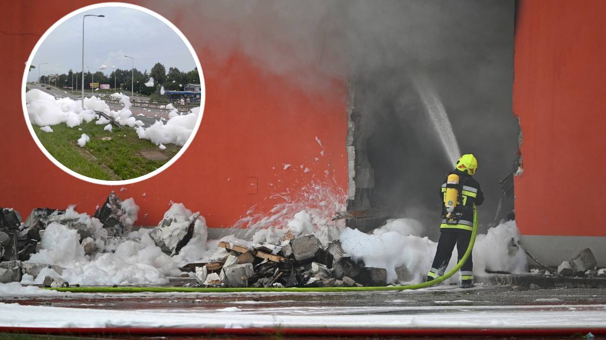 Pożar marketu budowlanego w Krośnie. Śnięte ryby i podwyższony poziom amoniaku