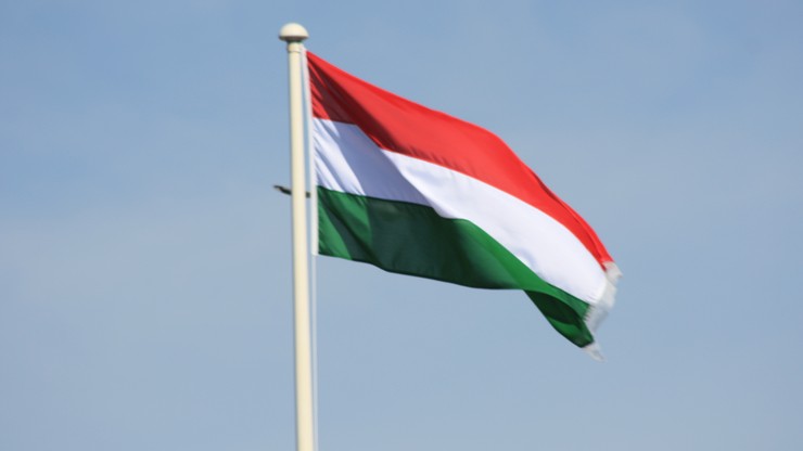 "Przekażmy komunikat Brukseli, by ona także zrozumiała!". Na Węgrzech rusza kampania przed referendum