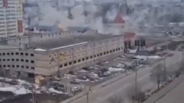 Wojna w Ukrainie. Rosjanie ostrzelali Charków rakietami Grad. Są zabici i ranni