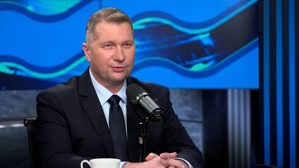 "To katastrofa dla polskiej gospodarki". Czarnek wskazał warunek polexitu