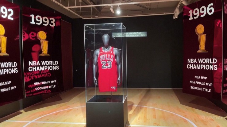 Koszulka Michaela Jordana z finałów NBA sprzedana na aukcji za rekordowe 10 mln dolarów