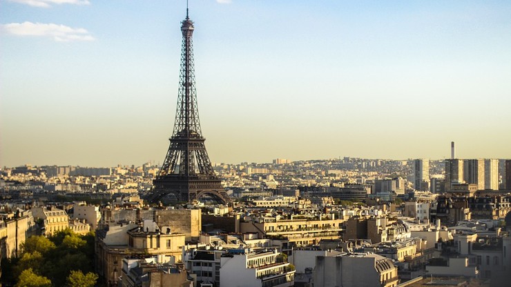 Pożar wieżowca na przedmieściach Paryża. Nie żyje kobieta i troje dzieci