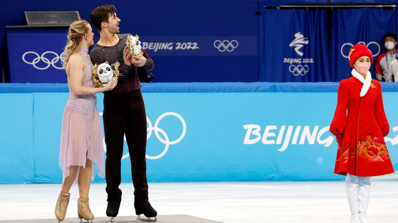 Pekin 2022: Zaręczona para łyżwiarzy będzie ze sobą rywalizować w Walentynki