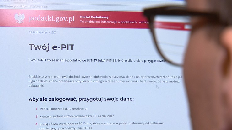 W sobotę pracownicy fiskusa pomogą z e-PIT-em. W 75 galeriach w całej Polsce
