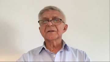 "Biedaprzedsiębiorczość". Były premier o patologii na rynku pracy