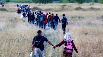 Wałęsa o uchodźcach: uciekających trzeba przyjąć, pomóc dzieciom i kobietom