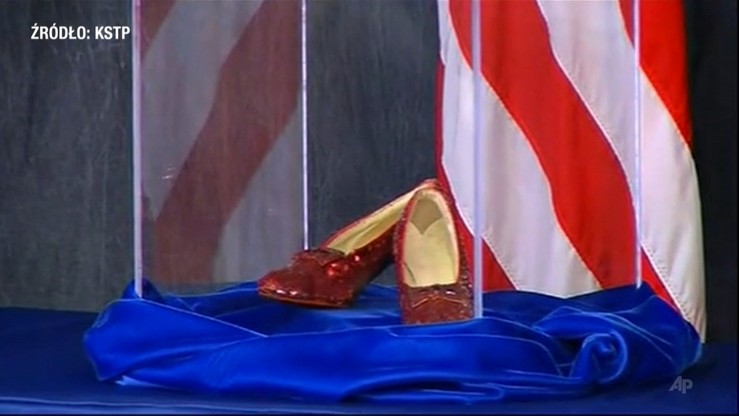 Odnaleziono buty Dorotki z "Czarnoksiężnika z krainy Oz". 13 lat temu zostały skradzione