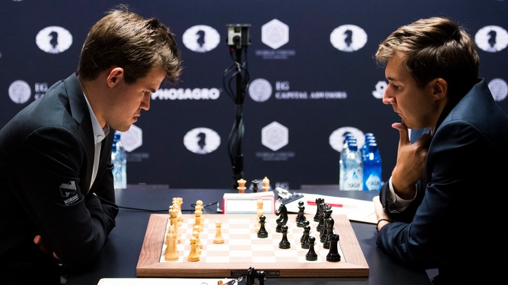 MŚ w szachach: Piąty remis w meczu Carlsena z Karjakinem