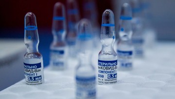 EMA rozpoczęła ocenę rosyjskiej szczepionki. Komisja Europejska komentuje