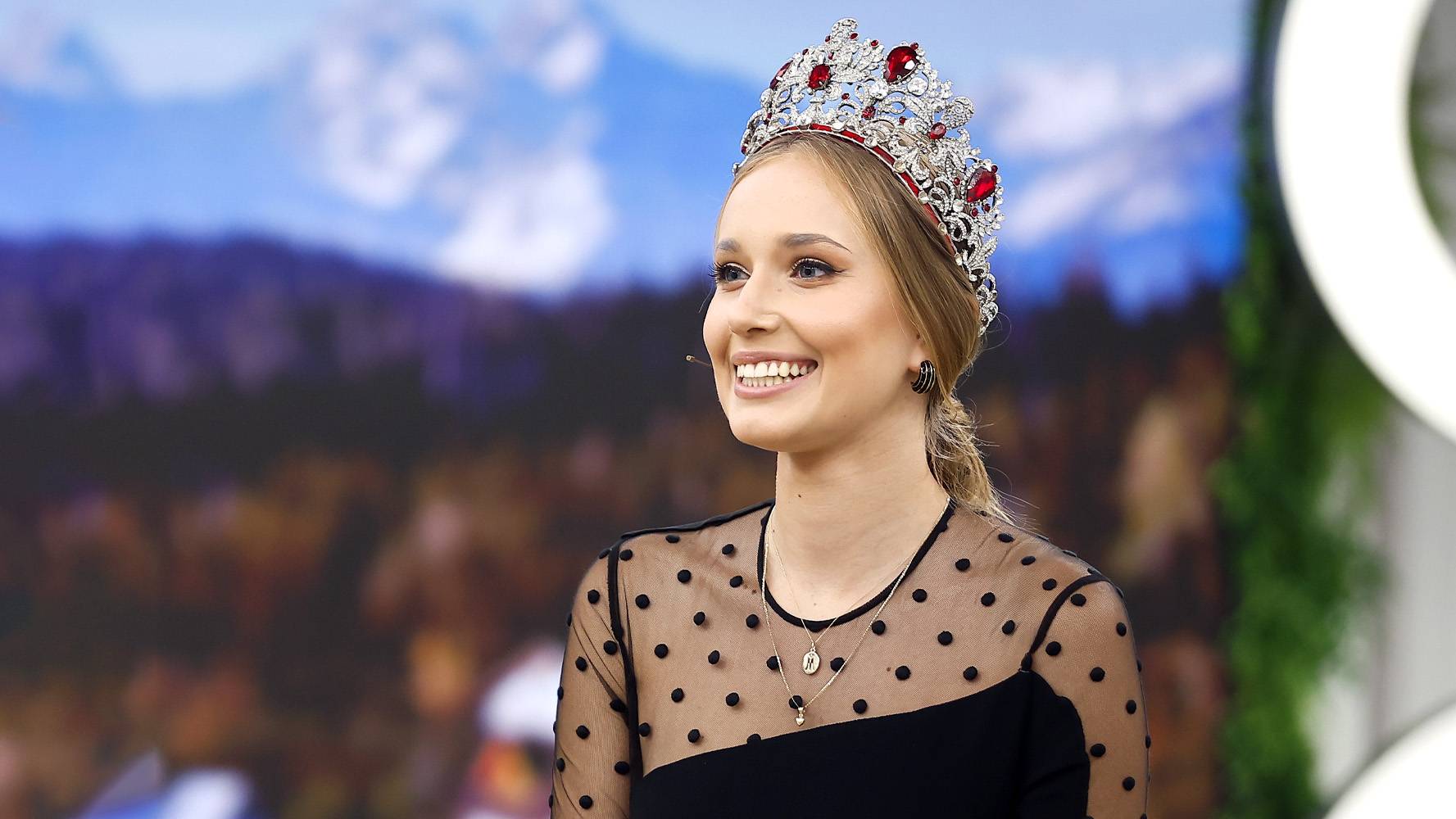 Oliwia Mikulska: Korona nie jest ozdobą, ale narzędziem