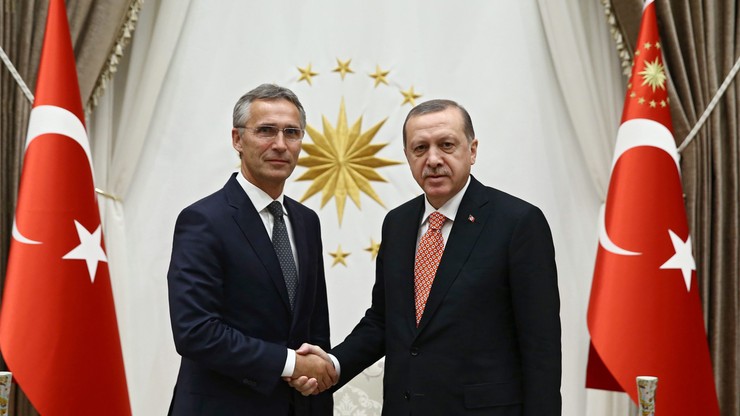 Sekretarz generalny NATO: Turcja ma prawo bronić się przed terrorystami