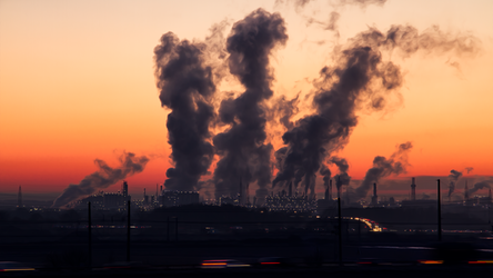 Obecna emisja CO2 podniesie temperaturę na Ziemi o więcej niż 1,5˚C, nawet jeśli...