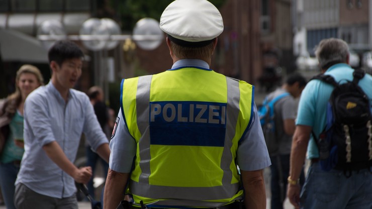 Niemiecki rząd chce surowszych kar za atak na policjanta
