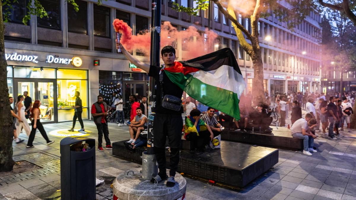 Zamieszki po odpadnięciu Maroka z mundialu — starcia w Londynie, Amsterdamie i Brukseli
