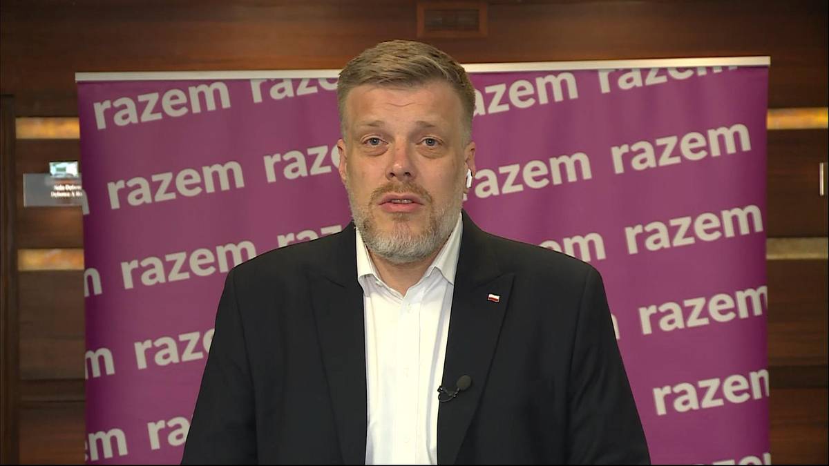 "Bardzo chętnie wejdę do rządu". Zandberg podał warunek