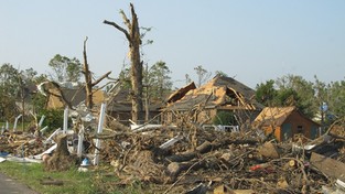 04.11.2020 09:00 Niebezpieczny huragan szaleje nad Ameryką Środkową. Strach przed tysiącami ofiar powodzi i osuwisk