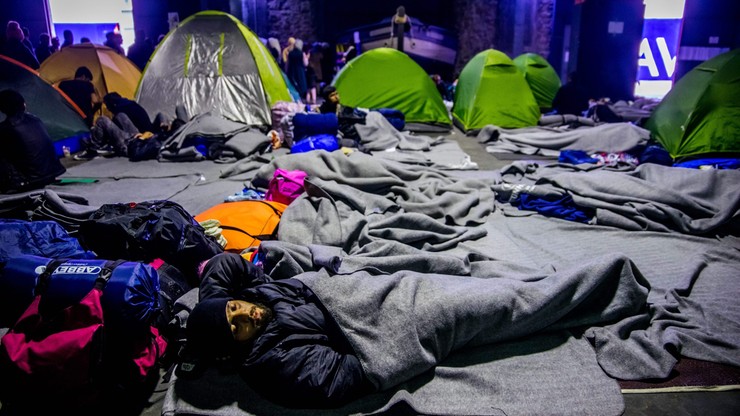 Węgry rozważają zamknięcie ośrodków przyjmowania uchodźców