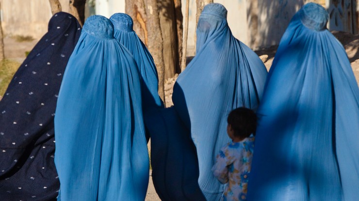 Afganistan. Zakaz podróżowania kobiet bez asysty mężczyzn
