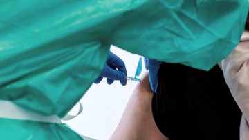 Biskup zaszczepiony poza kolejnością. Przeprosił za "swoje postępowanie"