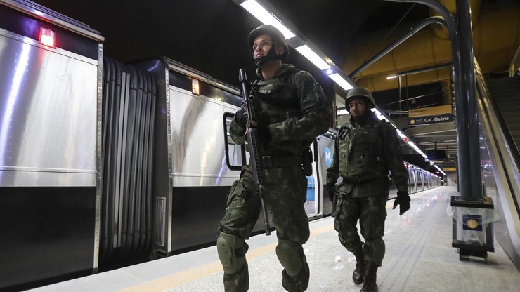 USA: aresztowano strażnika metra podejrzanego o terroryzm