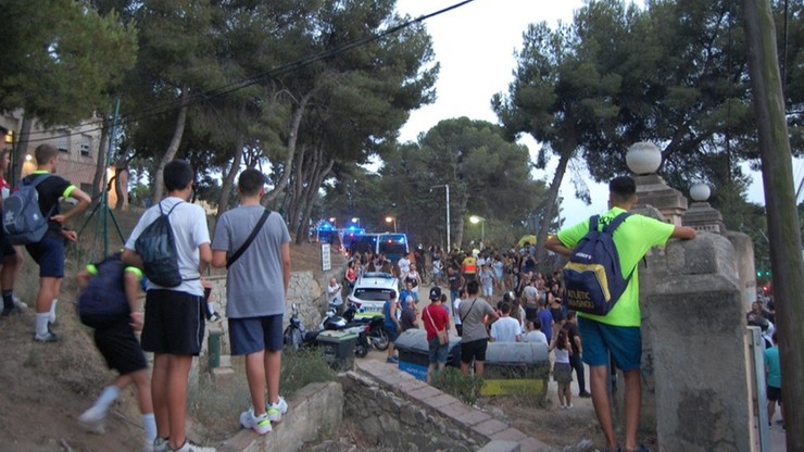 Atak na ośrodek dla młodych uchodźców w Katalonii. Sześć osób zostało rannych