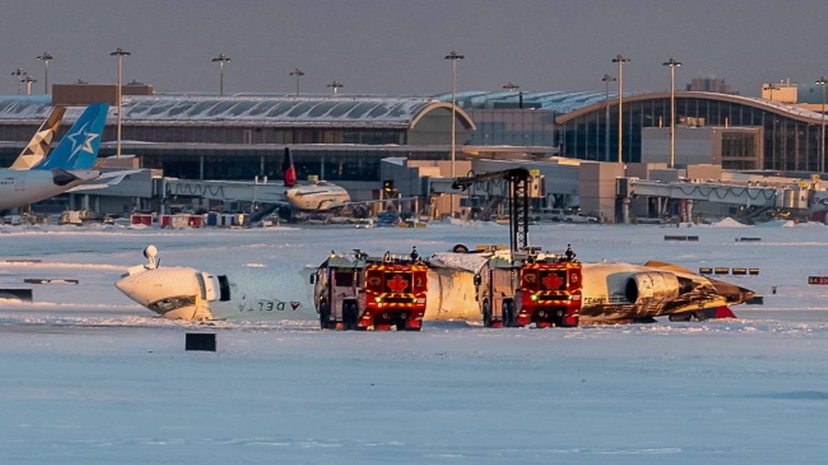 Katastrofa samolotu w Toronto. Dramatyczna relacja: Masowy chaos i kula ognia