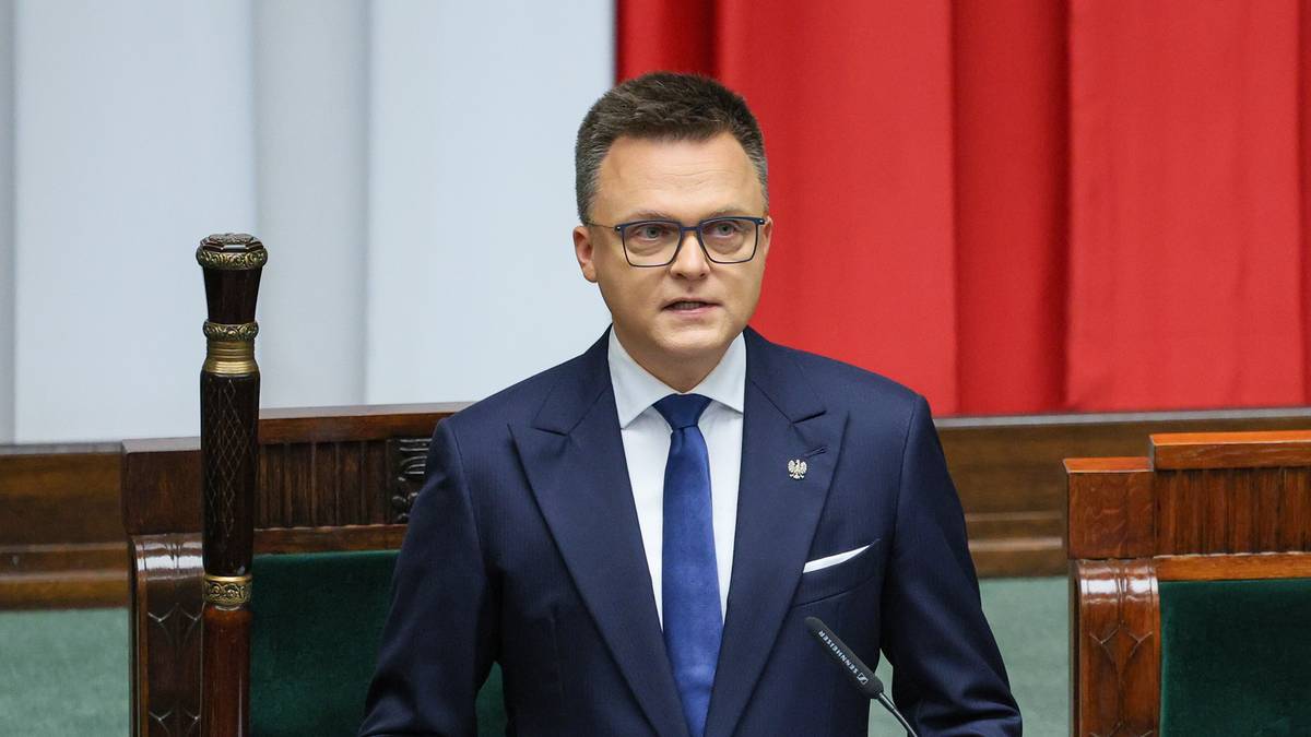 Szymon Hołownia powinien wejść do rządu? Najnowszy sondaż