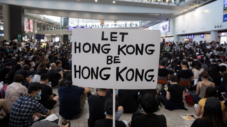 Chiny i USA wymieniają się obelgami w związku z protestami w Hongkongu