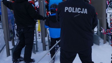 W Szczyrku pijany instruktor narciarski szkolił 5-latka. Puste butelki wyrzucał do lasu