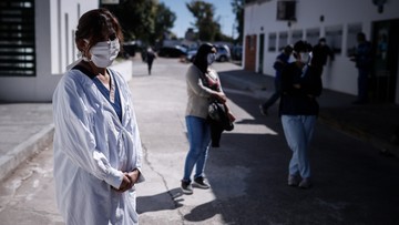 "Druga fala pandemii na jesieni jest pewna" - ekspert WHO