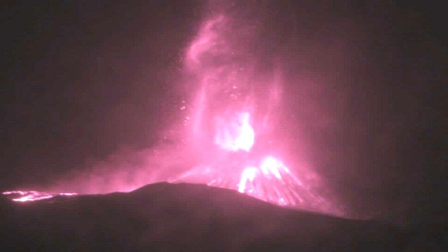 Erupcja wulkanu Etna. Fot. INGV-OE.