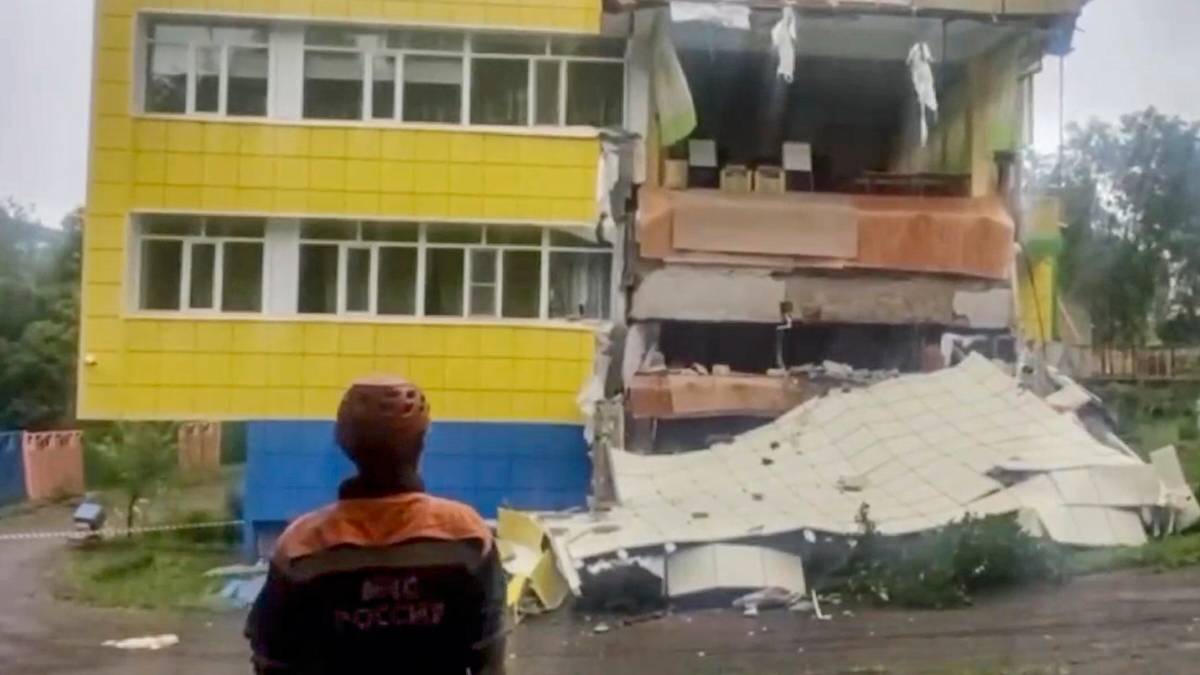 wiadomości,aktualności,Polsat News Stan wyjątkowy na terytorium Rosji. Potężne fale dotarły do wybrzeży