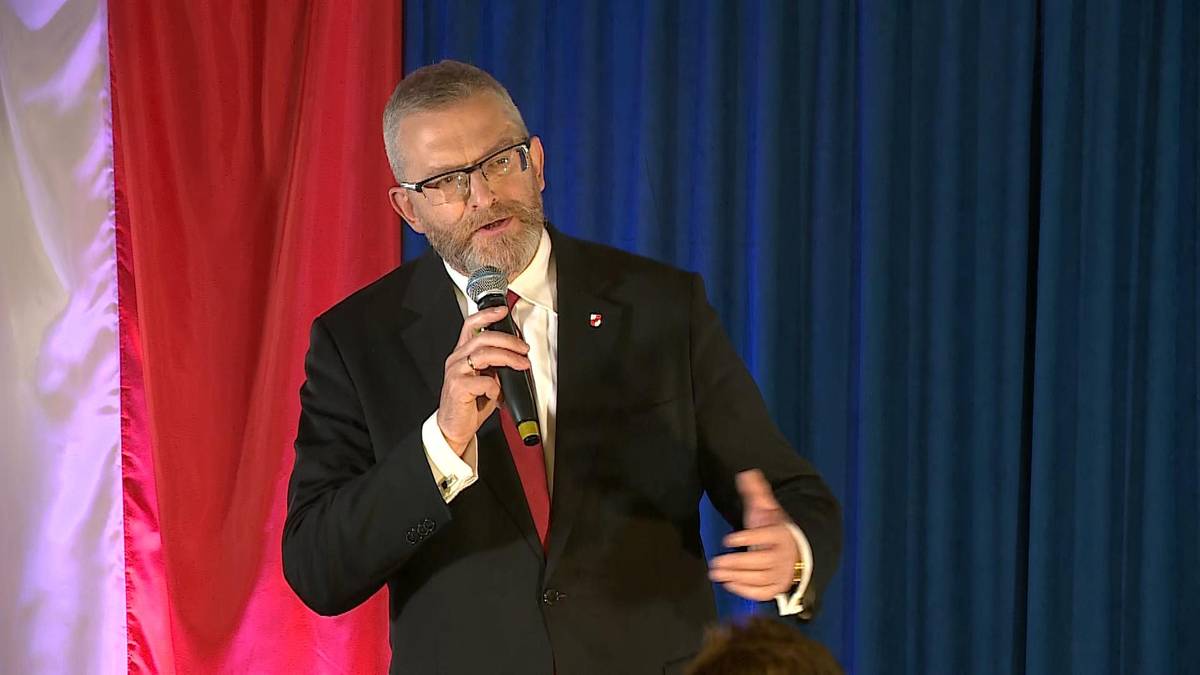 Grzegorz Braun "czarnym koniem" wyborów prezydenckich. Mówił o "froncie gaśnicowym"