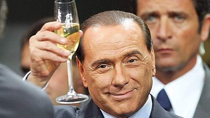 70 tys. euro za obiad z Berlusconim. To prezent dla babci