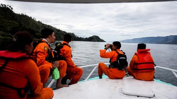 Wzrosła liczba zaginionych po zatonięciu promu w Indonezji. Władze potwierdziły śmierć czterech osób