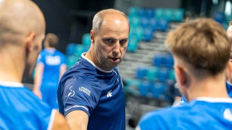Trenerzy drużyn PlusLigi w nowym sezonie 2025/2026. Kto poprowadzi czołowe polskie kluby siatkarskie?