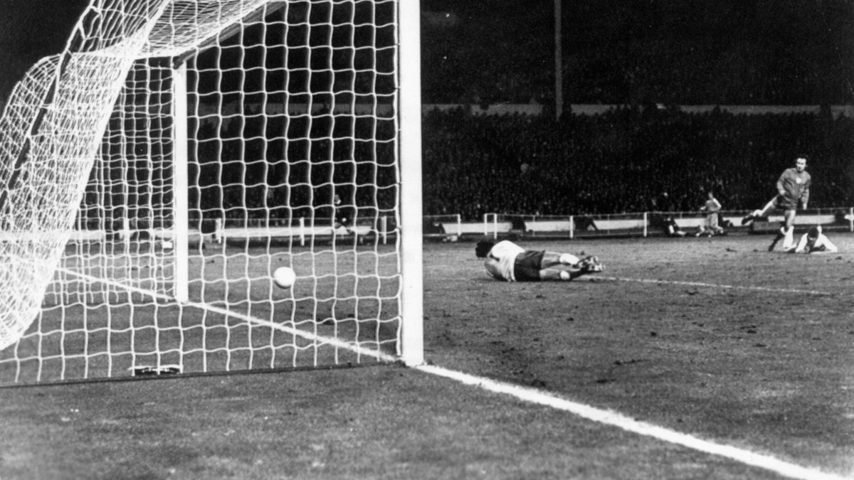 Domarski był zły, a Chojnacki siedział i się śmiał. Historia cudu na Wembley